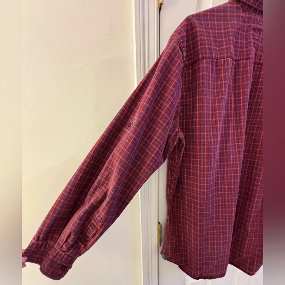 Tommy Hilfiger sz XXL Shirt, long-sleeve, button-down with roll-tab sleeves, EUC